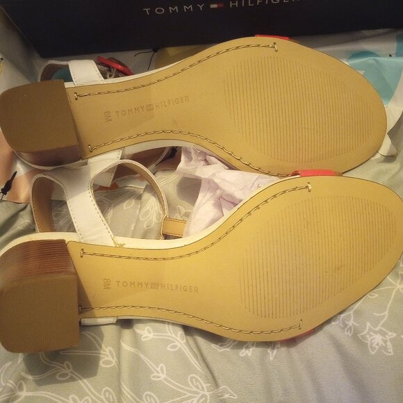 Tommy Hilfiger sandal shoes! New size 8 boxed! Multi color Leather T straps! - Picture 12 of 12